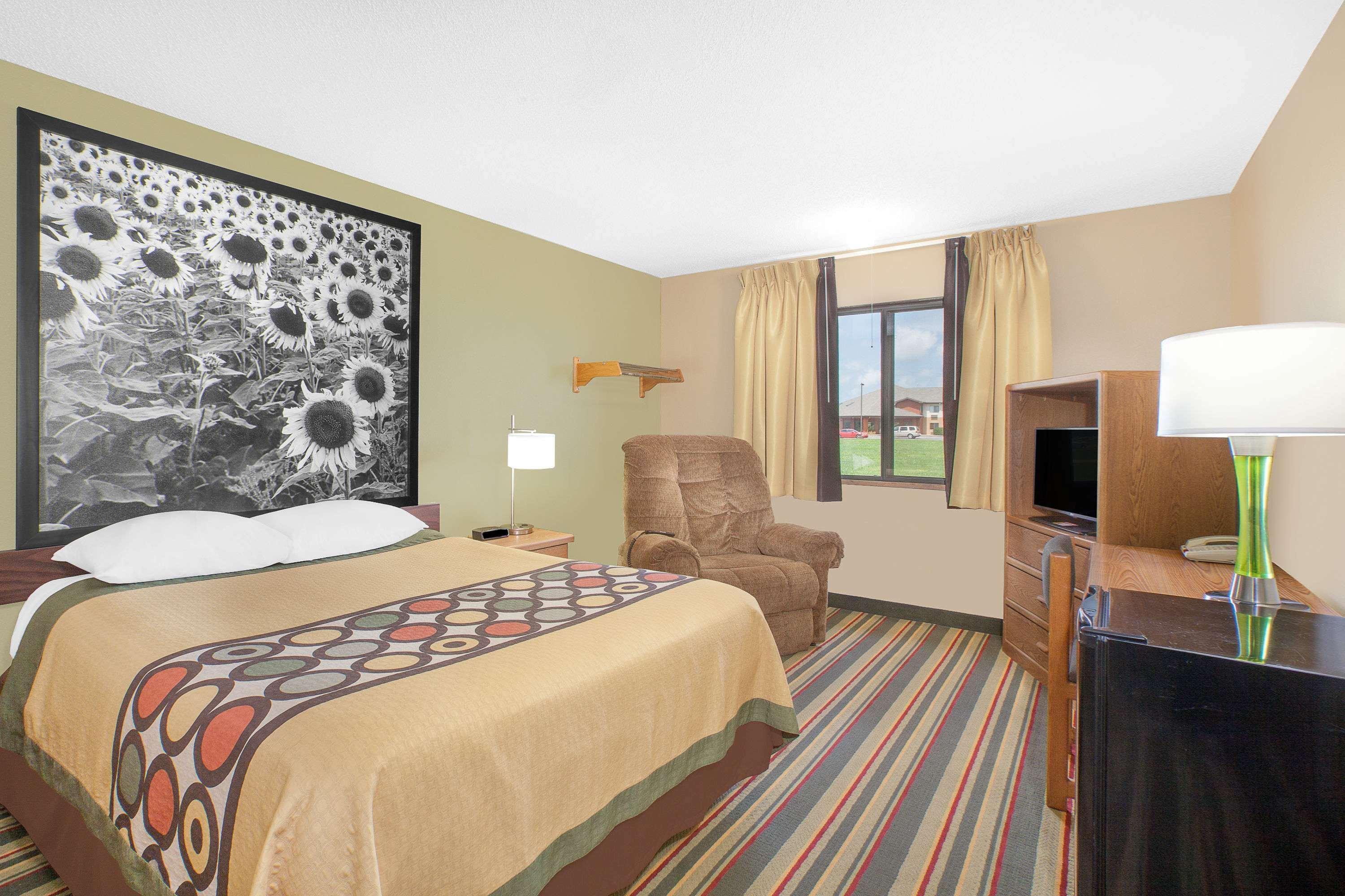 Super 8 By Wyndham Mt Pleasant Motel Mount Pleasant Eksteriør bilde