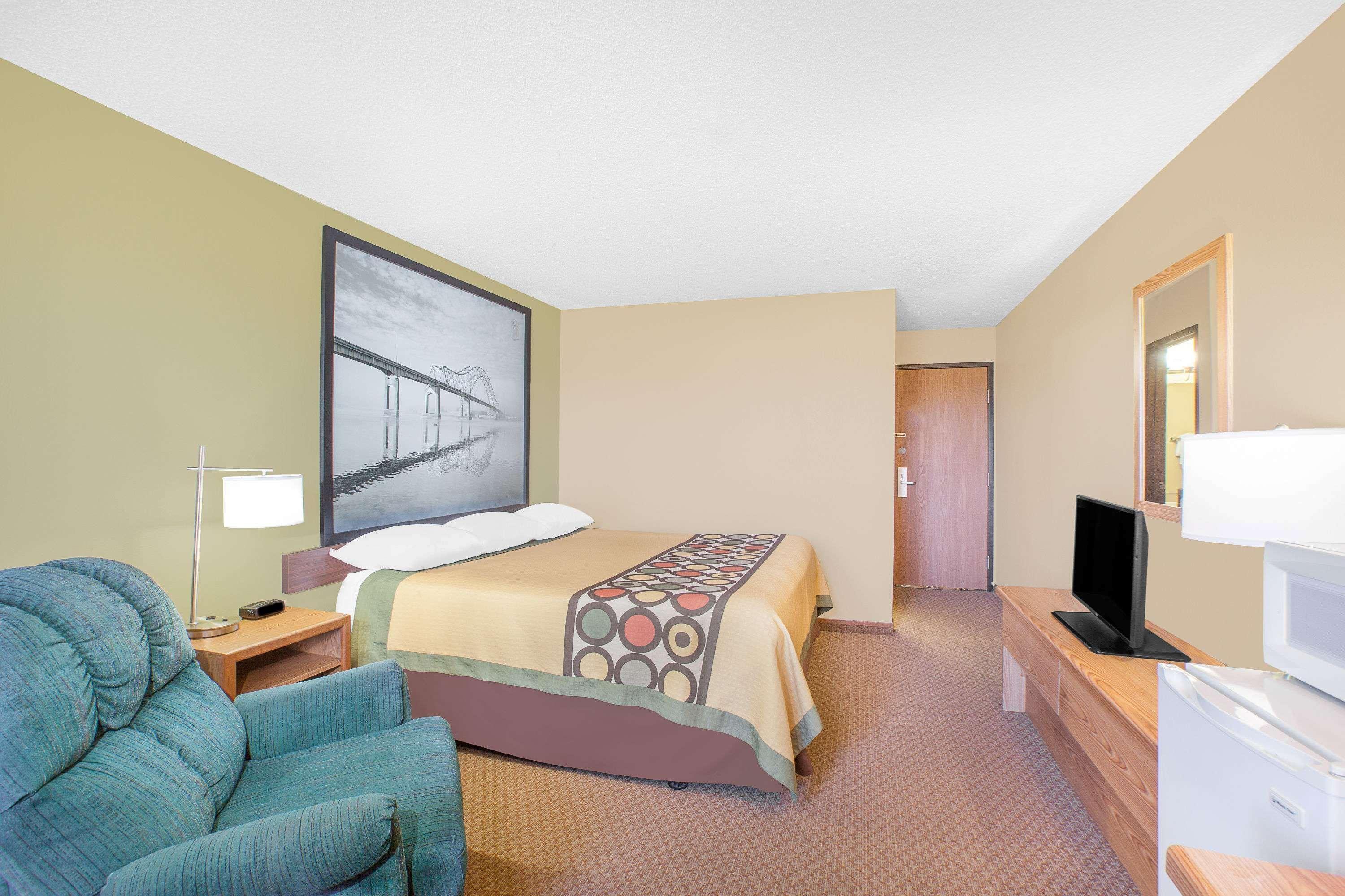 Super 8 By Wyndham Mt Pleasant Motel Mount Pleasant Eksteriør bilde